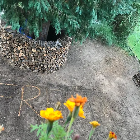 Garden's - *