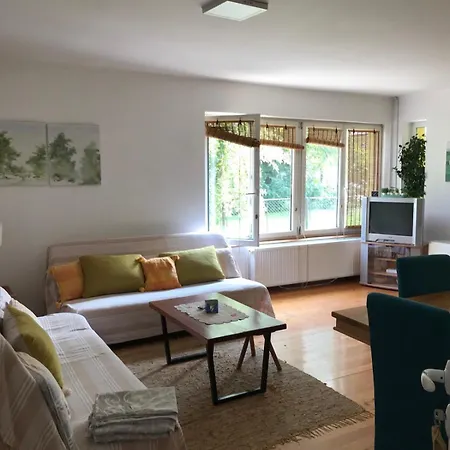 Garden's - * Kosjeric