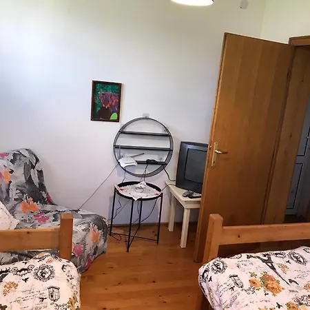 Garden's - Daire Kosjeric